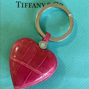 BRAND NEW Tiffany & Co. Sterling Silver & Crocodile Leather Heart Key Ring